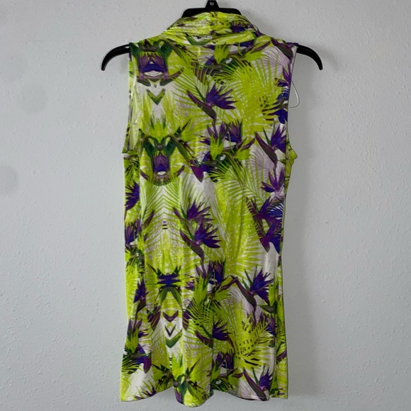 Jennifer Lopez tropical top - Picture 3 of 3